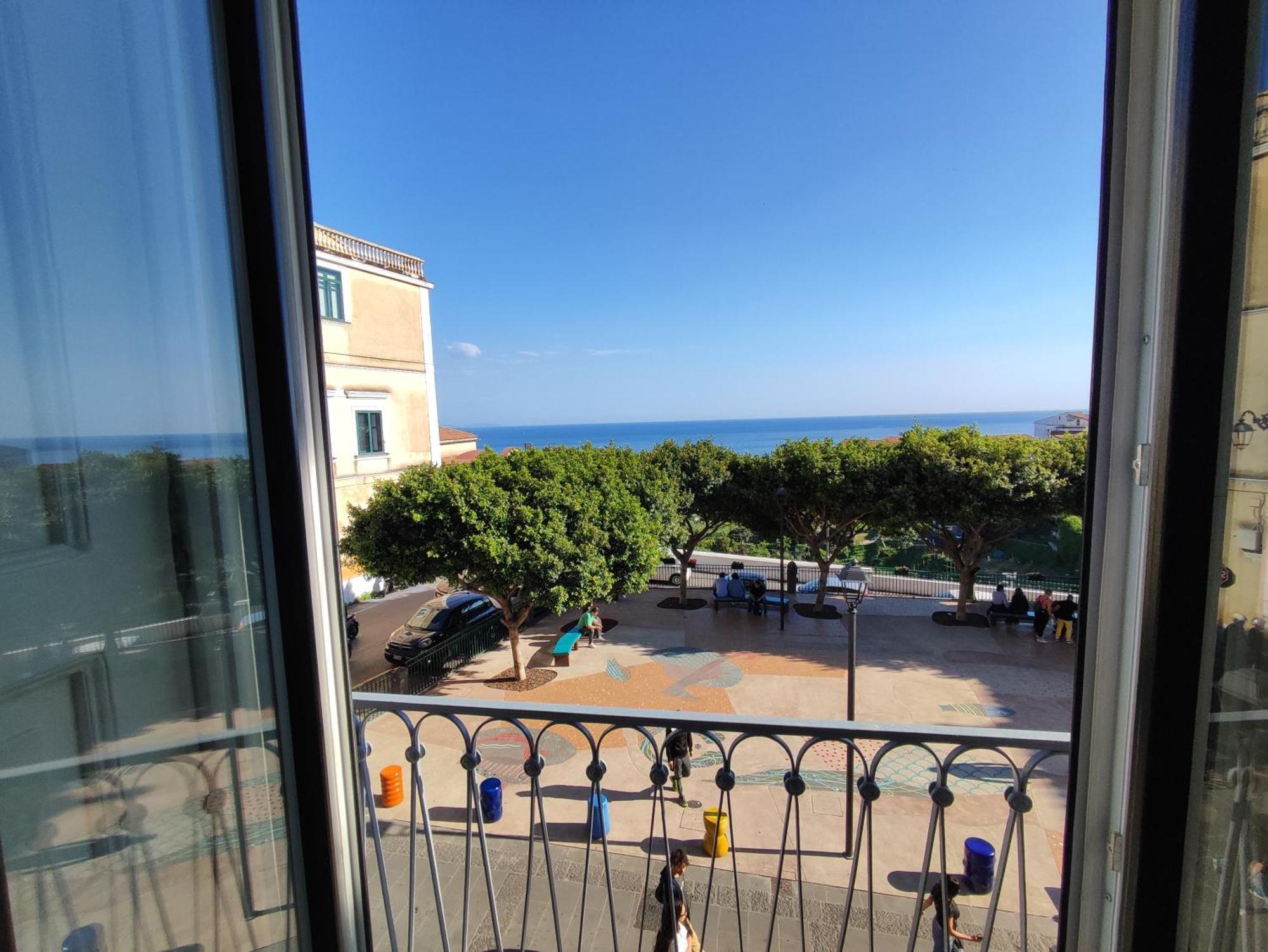 Arilu Apartment Vietri Екстериор снимка